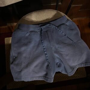 Lululemon men’s XS Casual Drawstring Shorts
